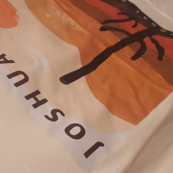 New boutique Joshua Tree Tshirt - Picture 6 of 7